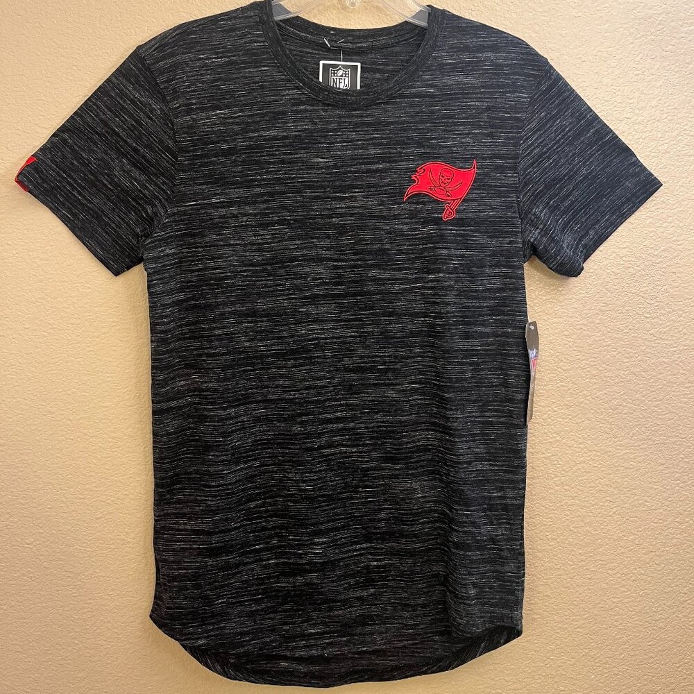 NWT NFL Tampa Bay Buccaneer Womens S Top Black/Gray